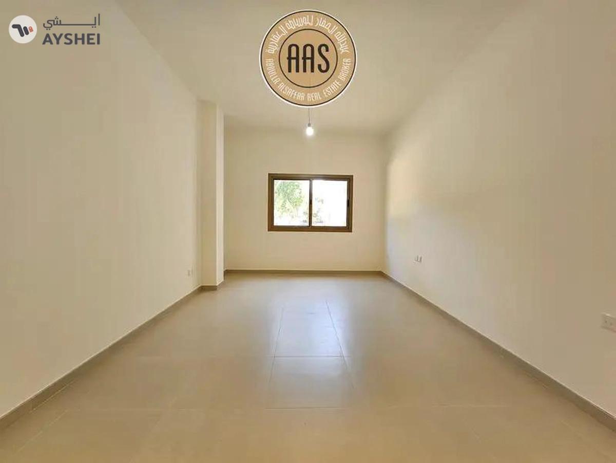 One Month Free Luxury 2-BHK Close to Park-4-4