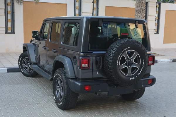 JEEP WRANGLER -unlimited sport 2018-129000KM-GCC SPECS-FULL SERVICE HISTORY-EXCELLENT CONDITION