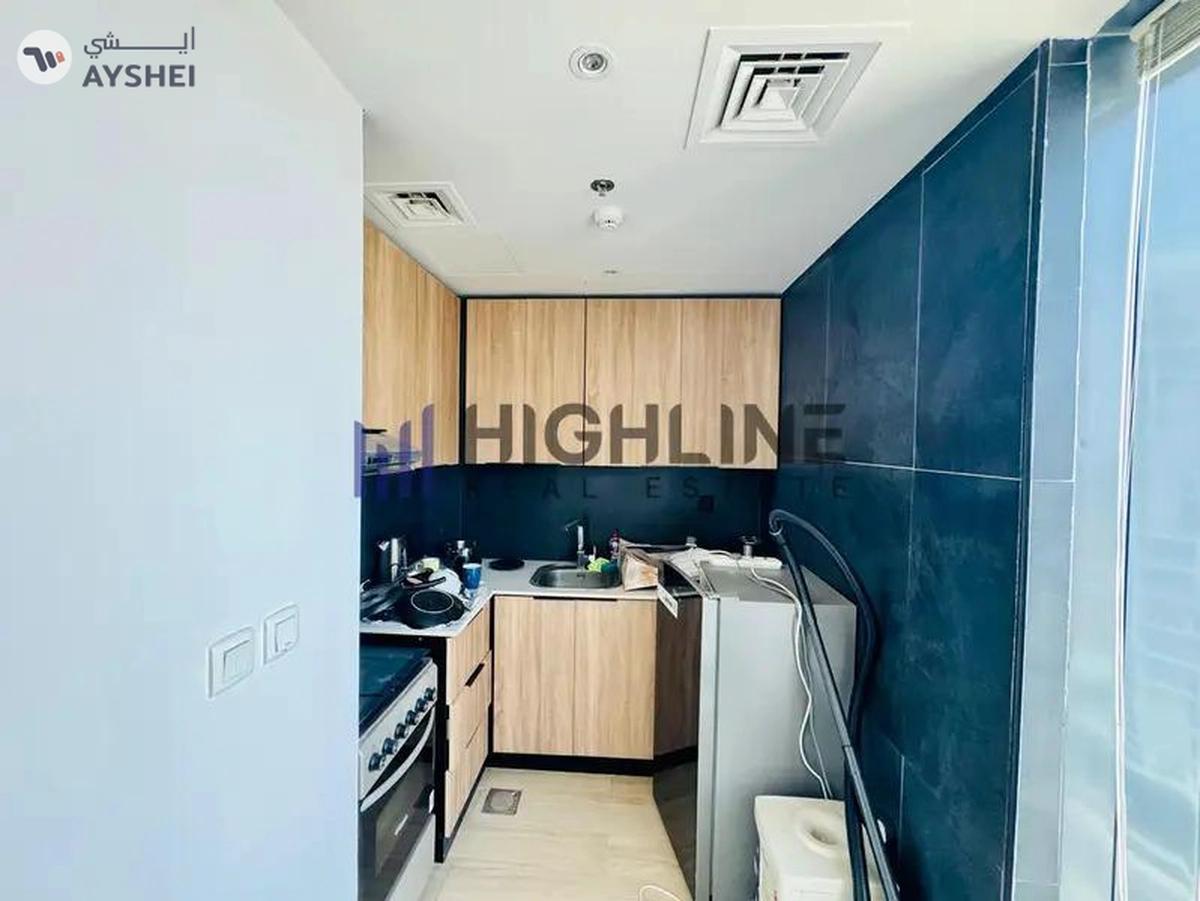 Prime Location| High Floor | Vacant-9-9