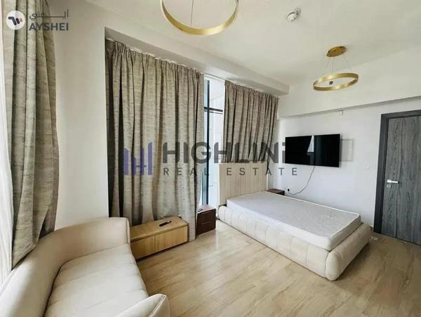 Prime Location| High Floor | Vacant