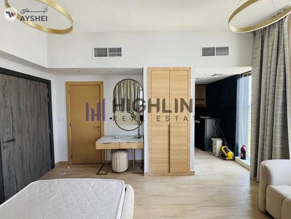 Prime Location| High Floor | Vacant