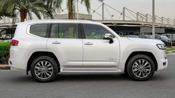 Toyota Land Cruiser (LHD) TOYOTA LAND CRUISER LC300 VXR 3.5P AT MY2025 – WHITE