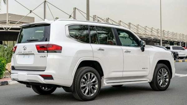 Toyota Land Cruiser (LHD) TOYOTA LAND CRUISER LC300 VXR 3.5P AT MY2025 – WHITE