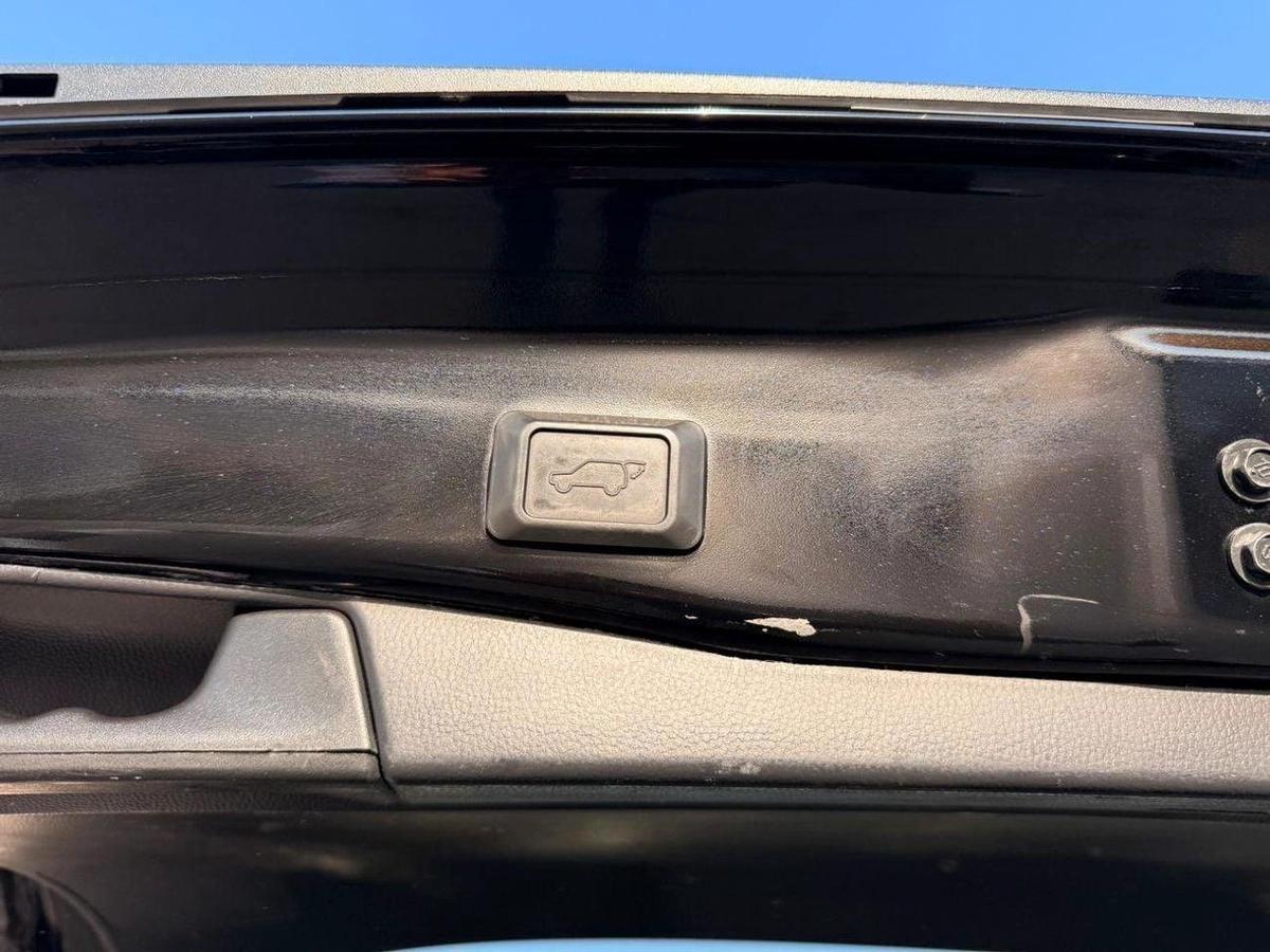 Toyota RAV4 XLE premium 2.5 L Full option-20-20