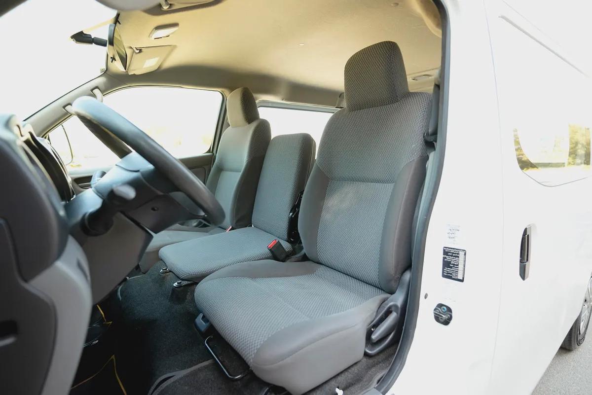 Urvan | Manual | Standard Roof 6-Seater Delivery Van | GCC Specs | Ref#N32256-9-9