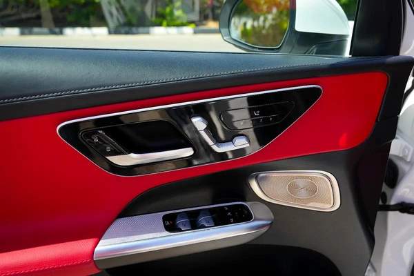 2024 Mercedes-Benz GLC 300 4MATIC | Luxury & Innovation | US Specs