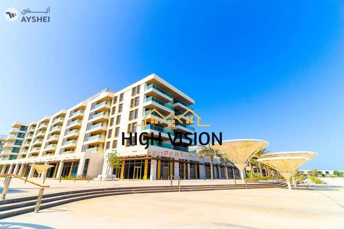 Elegant Sea View | 1BHK Balcony | Brand New-0-landscape