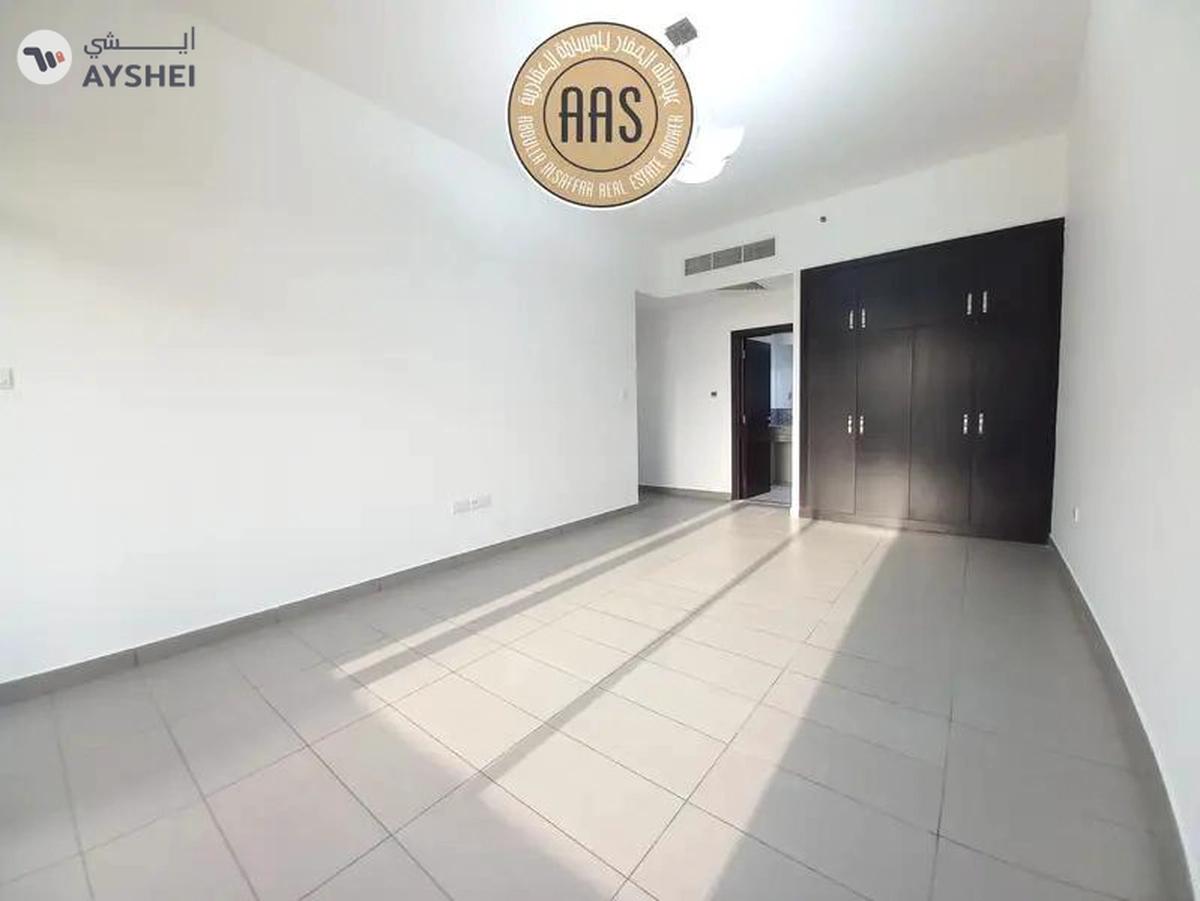 Chiller free luxurious huge 3bhk with all facilities-4-4