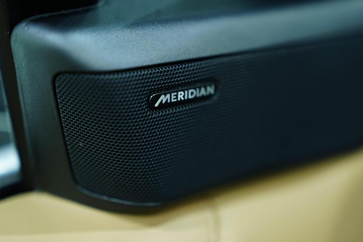 Land Rover Range Rover Vogue P400 SE LWB 2025-12-12