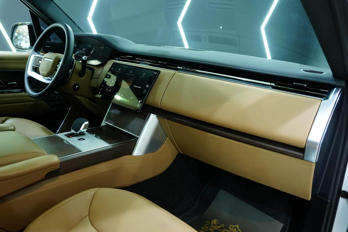 Land Rover Range Rover Vogue P400 SE LWB 2025-6-6