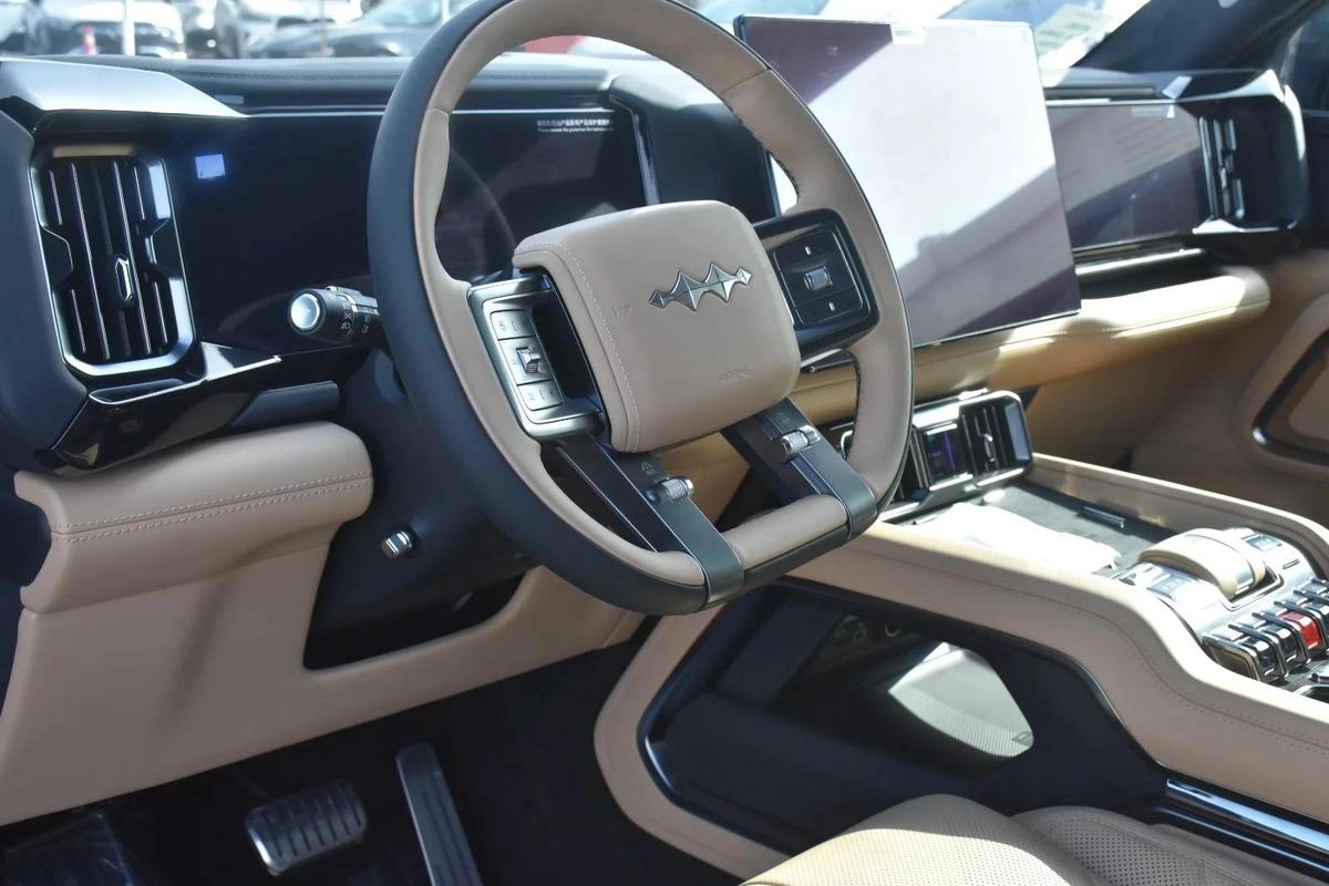 BYD LEOPARD 8 FLAGSHIP SIX SEATS 2025 | BLACK-8-8