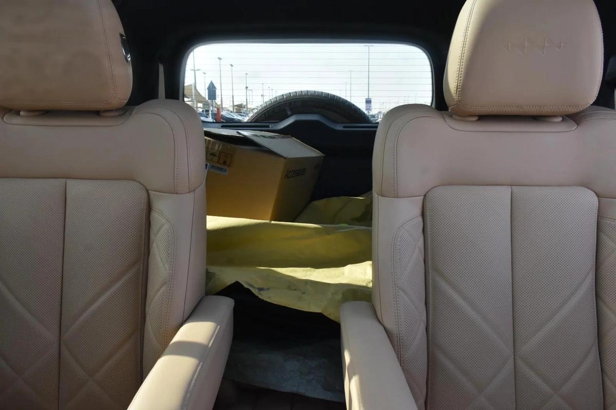 BYD LEOPARD 8 FLAGSHIP SIX SEATS 2025 | BLACK-13-13