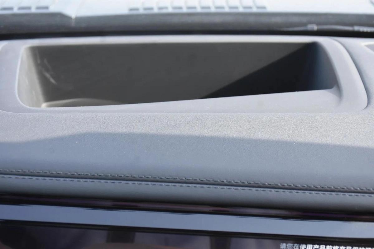 BYD LEOPARD 8 FLAGSHIP SIX SEATS 2025 | BLACK-11-11