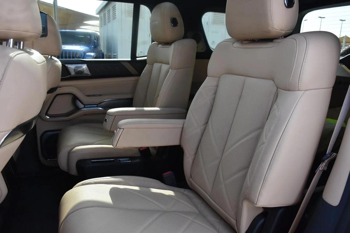 BYD LEOPARD 8 FLAGSHIP SIX SEATS 2025 | BLACK-6-6