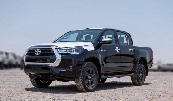 Toyota Hilux TOYOTA HILUX 2.4 diesel Automatic full options