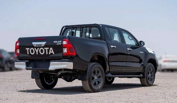 Toyota Hilux TOYOTA HILUX 2.4 diesel Automatic full options