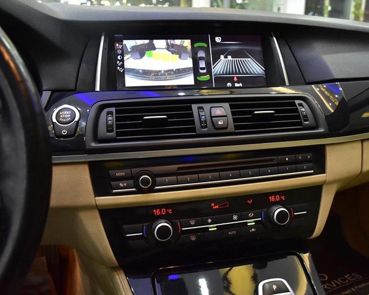 BMW 520i ( 2012 Model ) in White Color GCC Specs-4-4