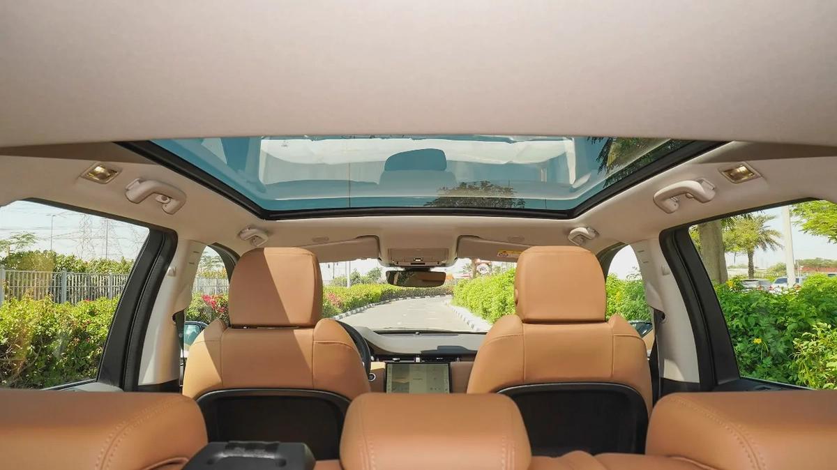 LAND ROVER DISCOVERY SPORT SE P250 DYNAMIC 2024!! FIVE YEARS WARRANTY!! THREE YEARS SERVICE CONTRACT-11-11