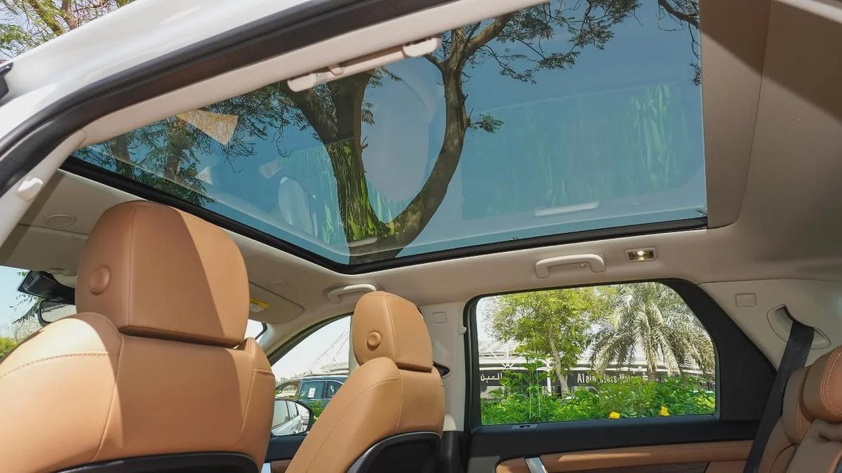 LAND ROVER DISCOVERY SPORT SE P250 DYNAMIC 2024!! FIVE YEARS WARRANTY!! THREE YEARS SERVICE CONTRACT-12-12
