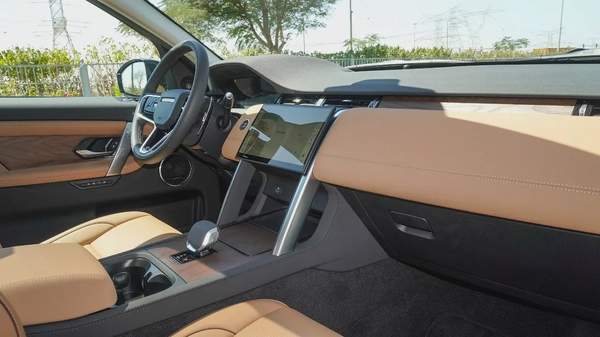 LAND ROVER DISCOVERY SPORT SE P250 DYNAMIC 2024!! FIVE YEARS WARRANTY!! THREE YEARS SERVICE CONTRACT