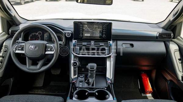 Toyota Land Cruiser GXR3 3.3L
