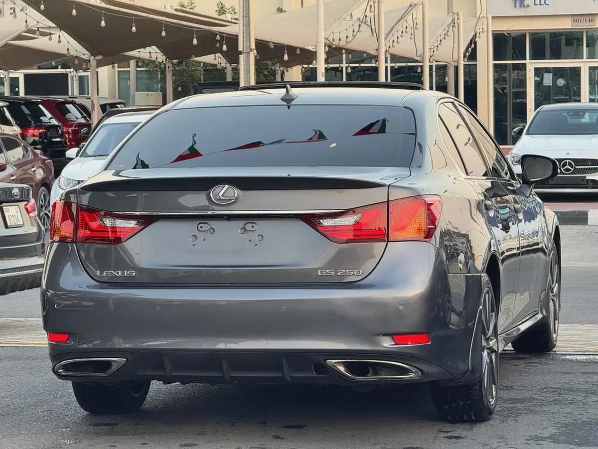 لكزس GS250 V6 2.5L موديل 2014 خليجى فل اوبشن بحاله ممتازه-7-7