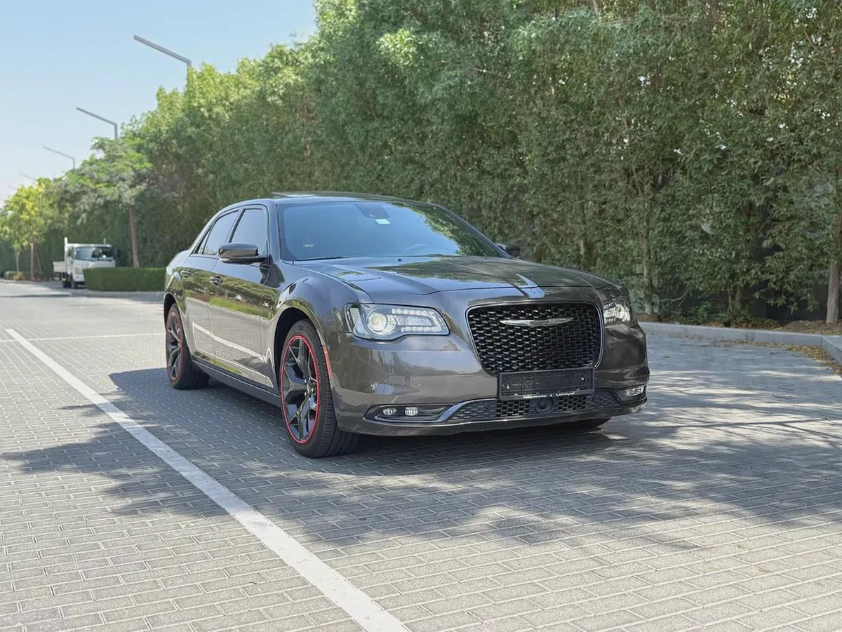 2023 Chrysler 300C Limited - GCC Specs-2-2
