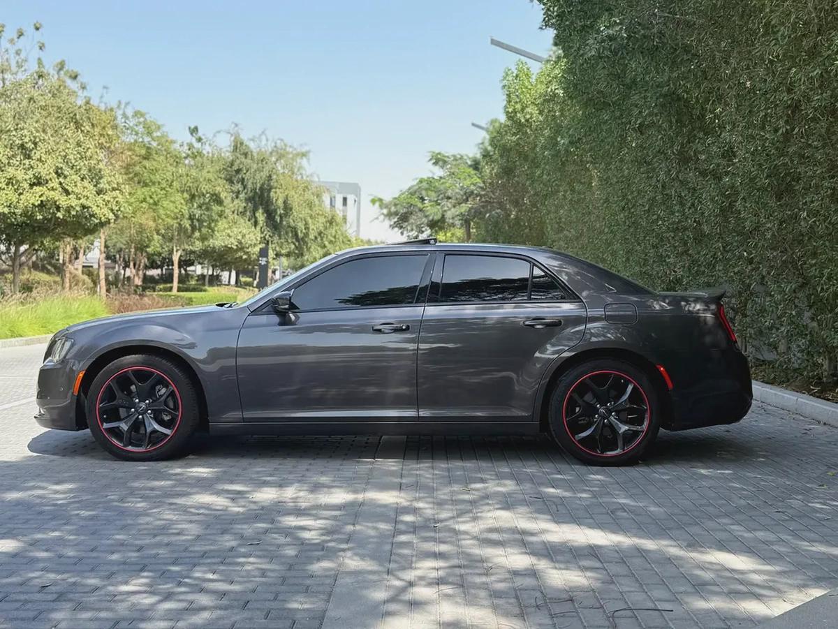 2023 Chrysler 300C Limited - GCC Specs-6-6