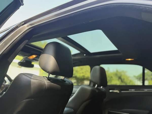 2023 Chrysler 300C Limited - GCC Specs