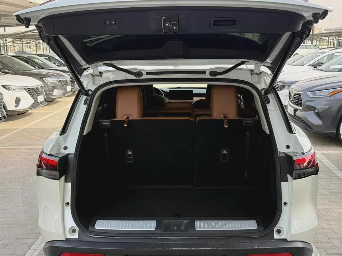 2024 Infiniti QX60 Sensory - GCC Specs-4-4