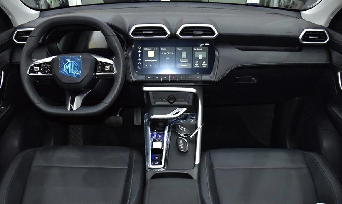 MG ZS ( 2026 Model ) in Black Color GCC Specs-3-3