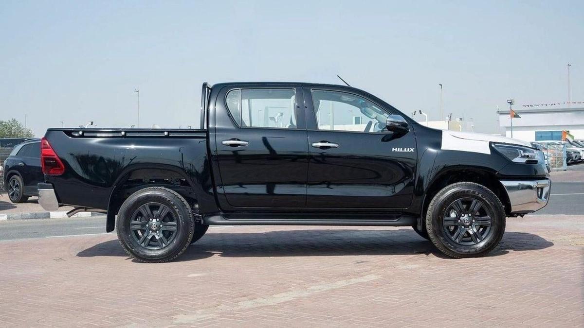Toyota Hilux TOYOTA HILUX 2.7L petrol manual 2023-2-2