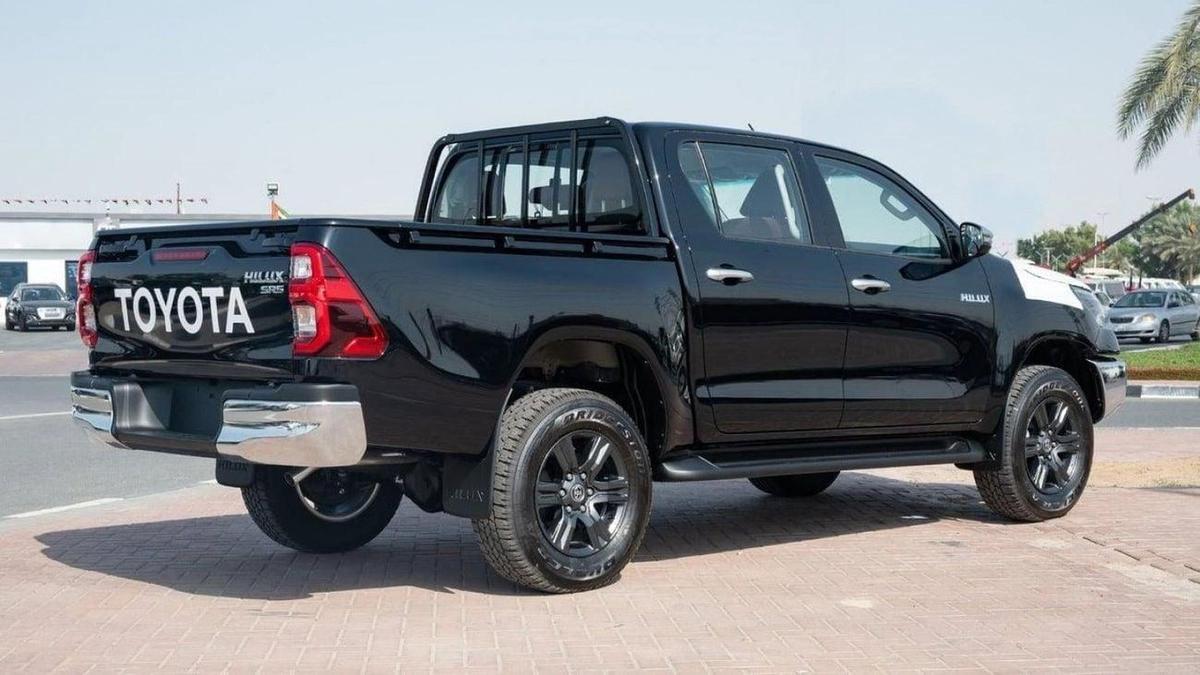 Toyota Hilux TOYOTA HILUX 2.7L petrol manual 2023-12-12