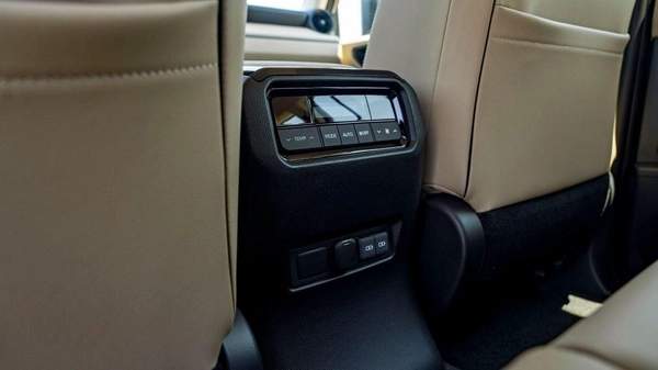 Toyota Prado TOYOTA PRADO 250 TXL 2.8D AT MY2024 – WHITE
