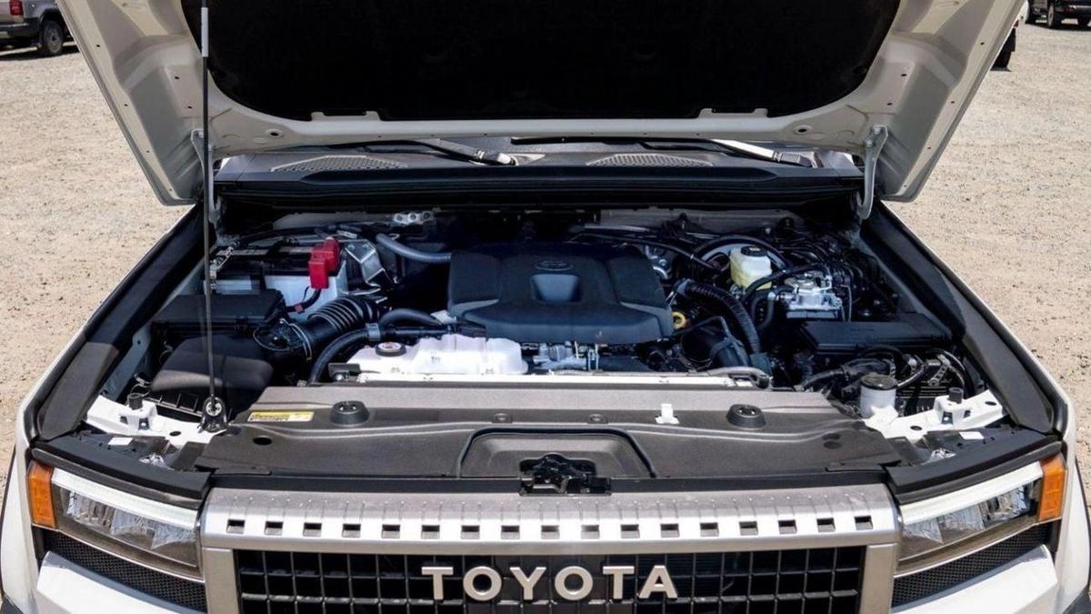 Toyota Prado TOYOTA PRADO 250 TXL 2.8D AT MY2024 – WHITE-19-19