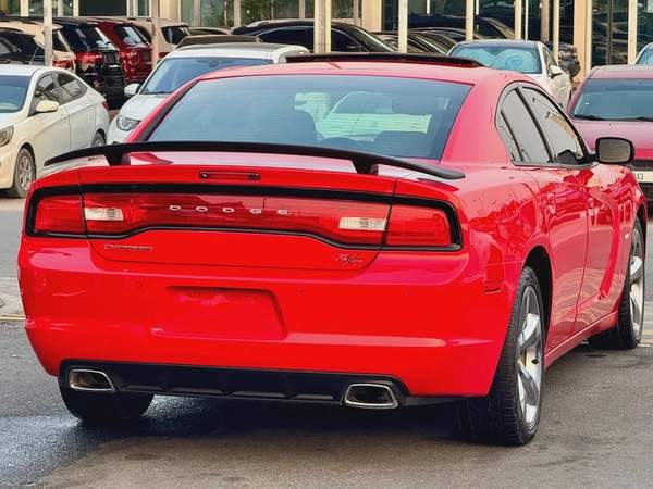 دودچ تشارچر RT V8 5.7L HEMI موديل 2014 خليجى فل اوبشن بحاله ممتازه