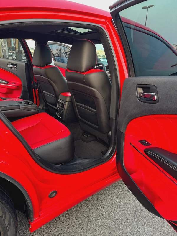 دودچ تشارچر RT V8 5.7L HEMI موديل 2014 خليجى فل اوبشن بحاله ممتازه