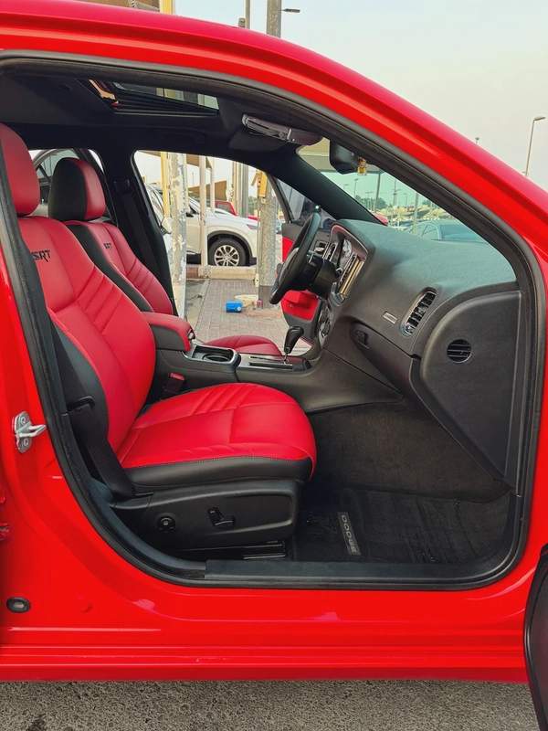 دودچ تشارچر RT V8 5.7L HEMI موديل 2014 خليجى فل اوبشن بحاله ممتازه