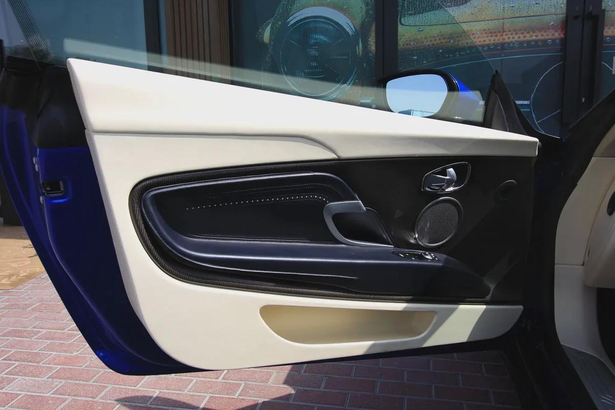 2017 Aston Martin DB11 V12 | Super Clean and Low Mileage-8-8