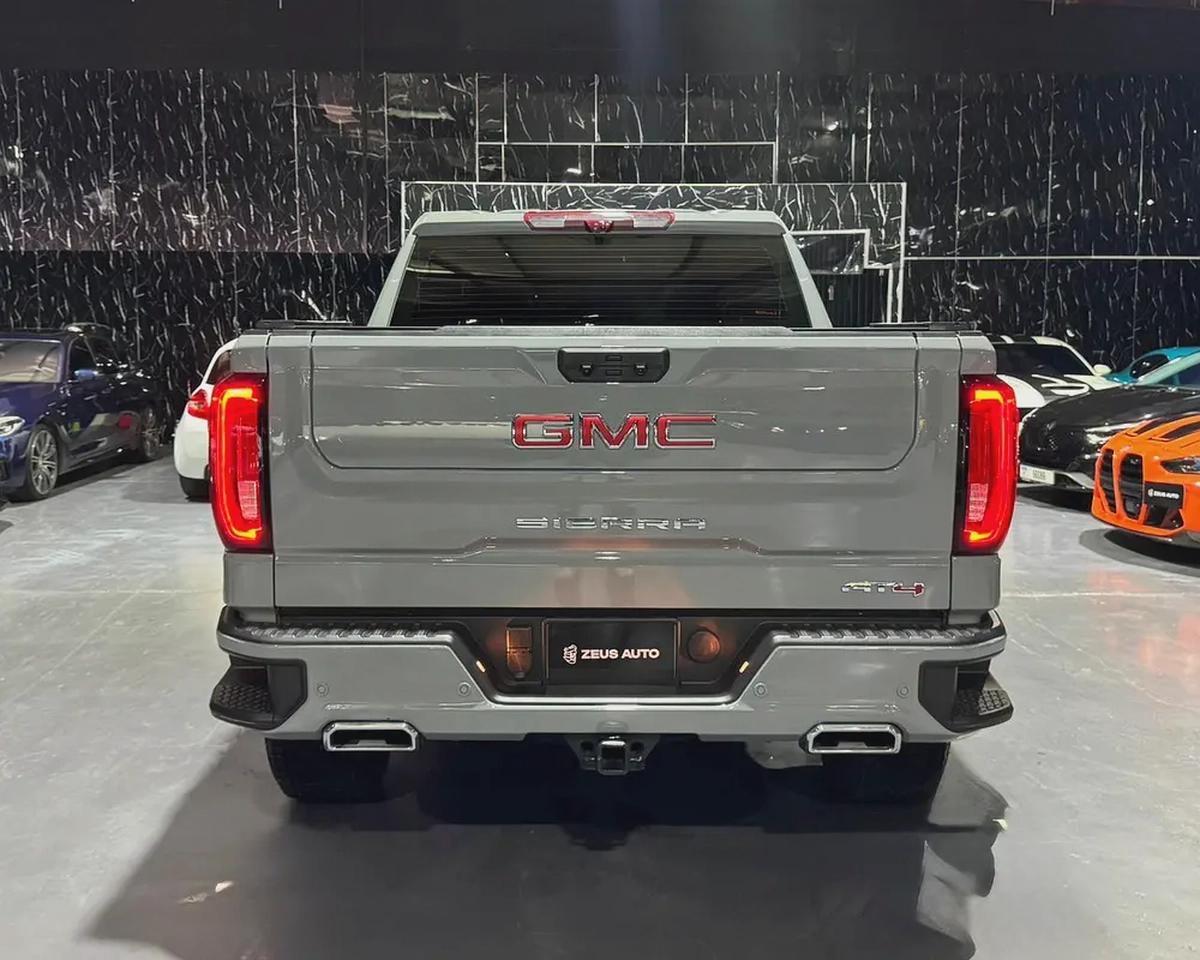 GMC Sierra AT4 2025 GCC specs for 239,000.00 AED-6-6