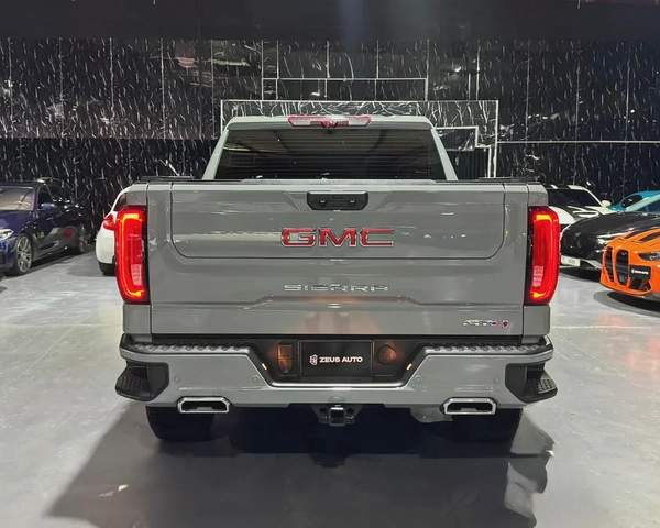 GMC Sierra AT4 2025 GCC specs for 239,000.00 AED