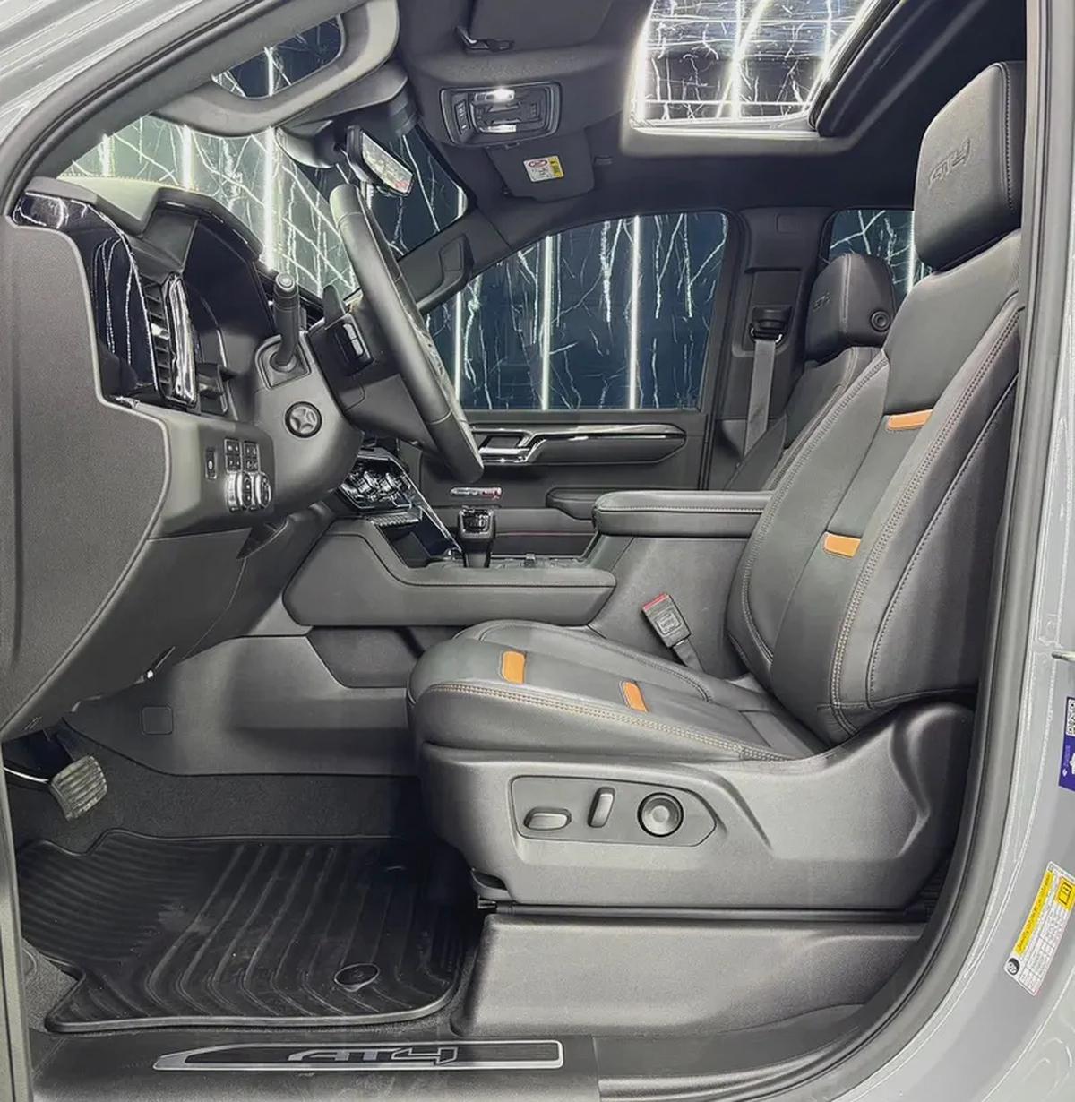 GMC Sierra AT4 2025 GCC specs for 239,000.00 AED-9-9