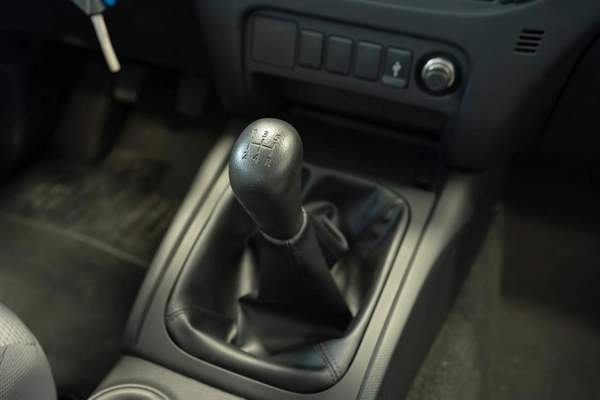 MITSUBISHI L200 2.5L M/T DIESEL 2WD MODEL 2023
