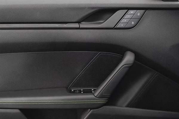 10,490 AED / 60 months | 0% DP | 2023 Porsche 911 Carrera T / 6 Speed Manual / Porsche Warranty / Fu