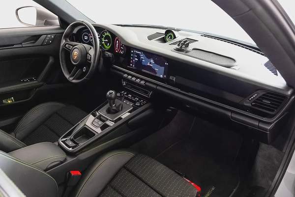 10,490 AED / 60 months | 0% DP | 2023 Porsche 911 Carrera T / 6 Speed Manual / Porsche Warranty / Fu