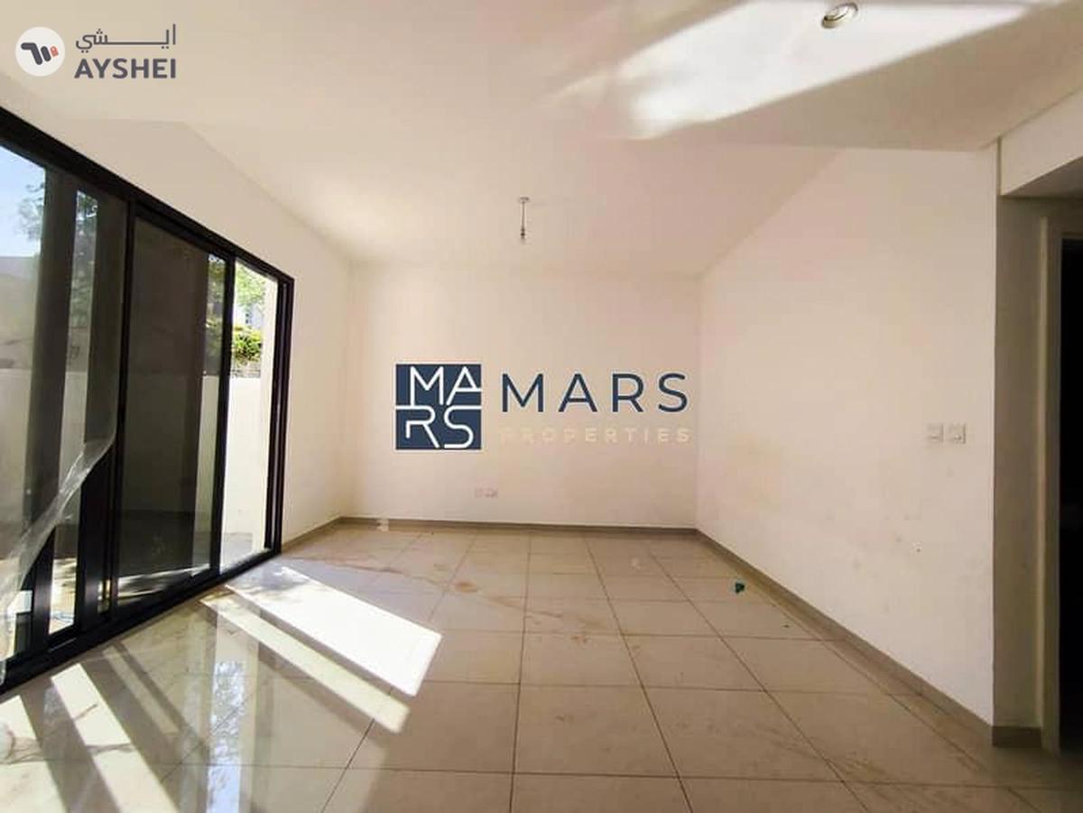 Spacious 3-Bedroom Townhouse for Sale in Nasma Residences, Sharjah-10-10