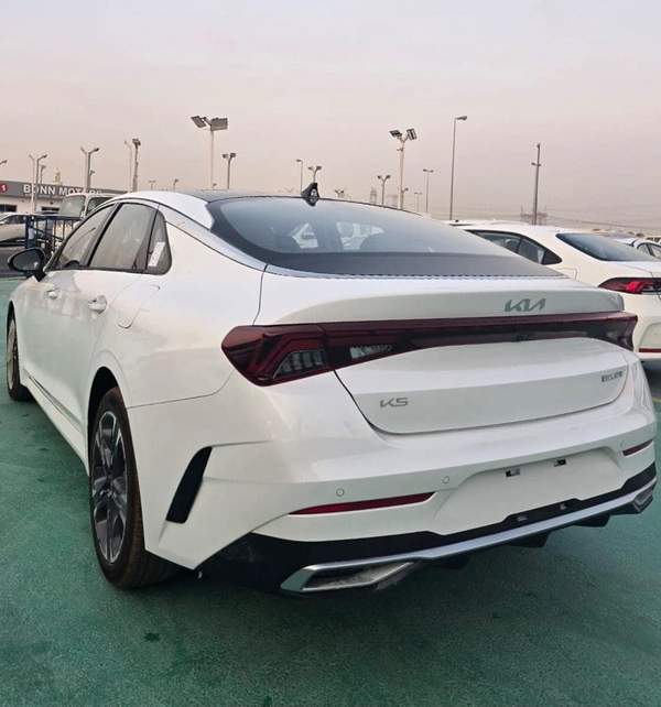 Kia K5 1.5 TURBO
