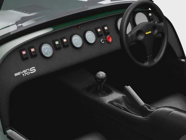Cash: 179,000 AED | 2025 Caterham Seven 170S / Caterham Warranty