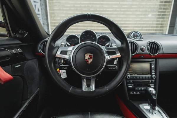 Porsche Cayman R 2012