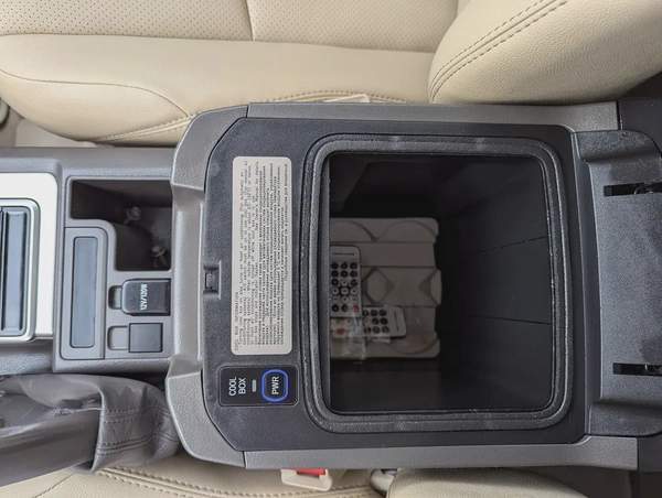 Toyota Prado TXL 2021 - V4 2.7L - GCC Specs - Excellent Condition